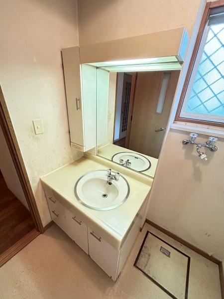 三田市あかしあ台１丁目の中古一戸建て