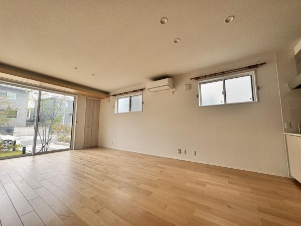 三田市あかしあ台２丁目の中古一戸建て