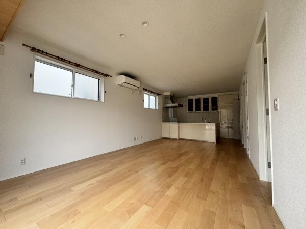 三田市あかしあ台２丁目の中古一戸建て
