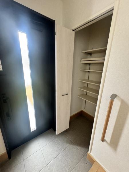 三田市あかしあ台２丁目の中古一戸建て
