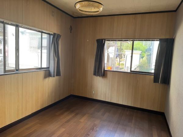 三田市志手原の中古一戸建て