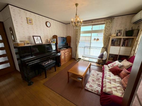 三田市つつじが丘南１丁目の中古一戸建て