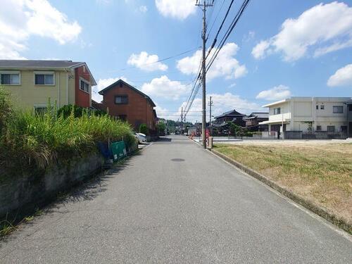 西宮市山口町名来２丁目の土地