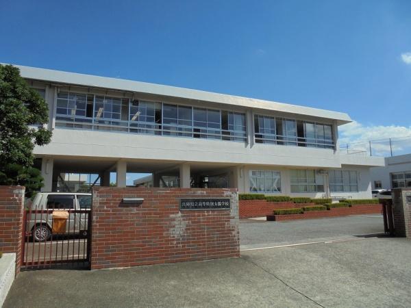 三田市志手原の中古一戸建て(兵庫県立高等特別支援学校)