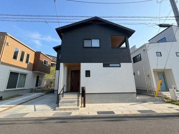 神戸市北区藤原台南町５丁目の中古一戸建