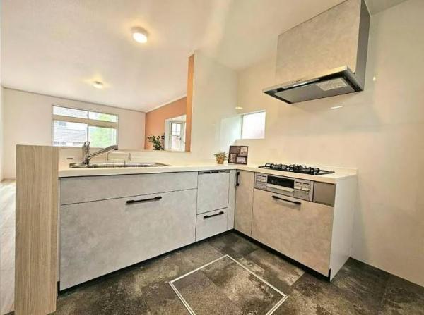 三田市つつじが丘南２丁目の中古一戸建て