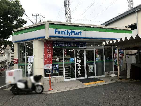 京都市伏見区深草秡川町の中古一戸建て(ファミリーマート京阪藤森駅前店)