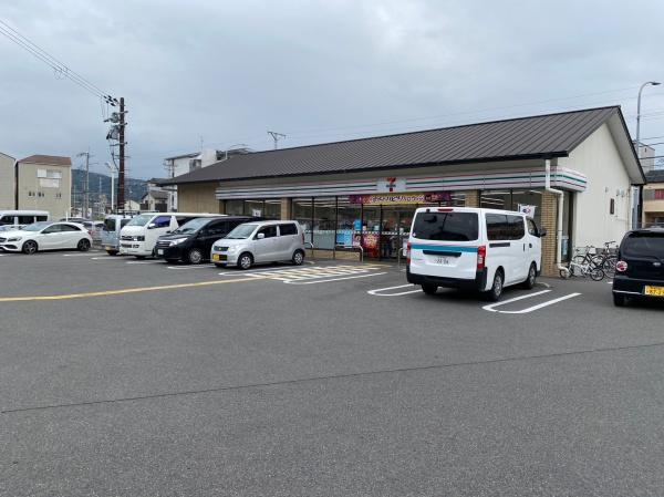 桃山町日向＿店舗付住宅