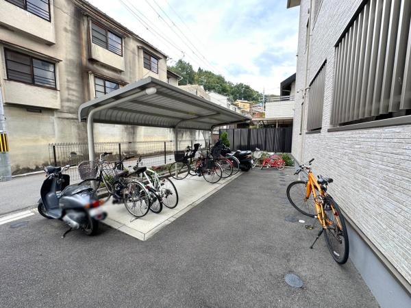 ベラ・ルーチェ東山