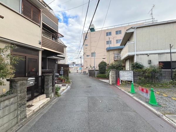 ナ・トゥール深草