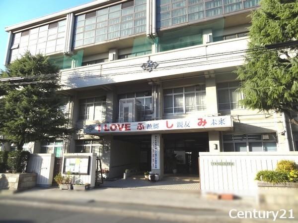 京都市伏見区聚楽町２丁目の中古一戸建て