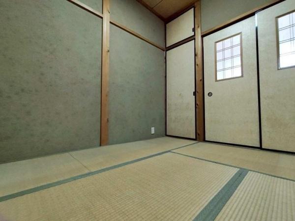 京都市山科区西野山射庭ノ上町の中古一戸建て