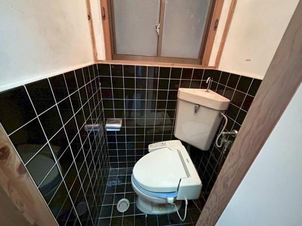 京都市山科区西野山射庭ノ上町の中古一戸建て