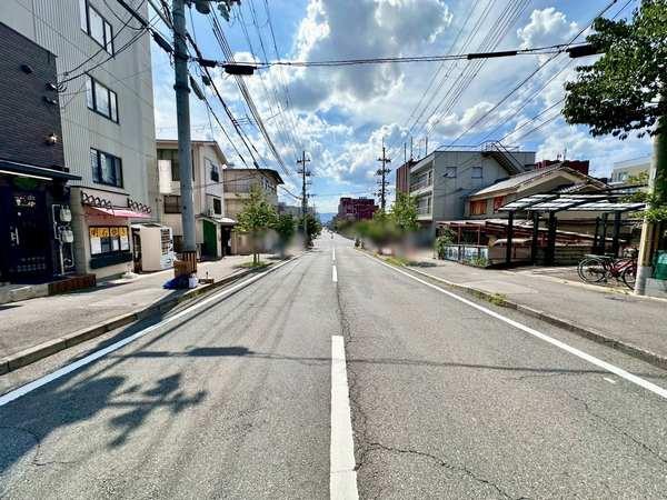 深草綿森町：店舗