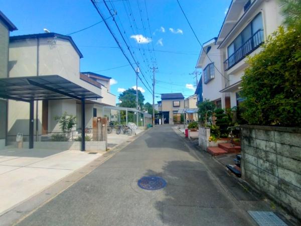 京都市伏見区桃山南大島町の中古一戸建て(前面道路含む現地写真)