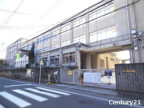 京都市伏見区深草大亀谷西寺町の中古一戸建て