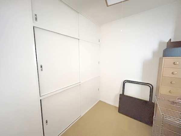 伏見日光ハイツ２号棟