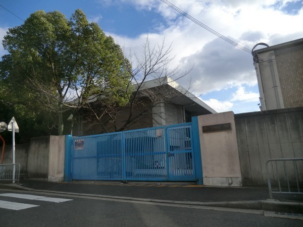 パデシオン醍醐駅前