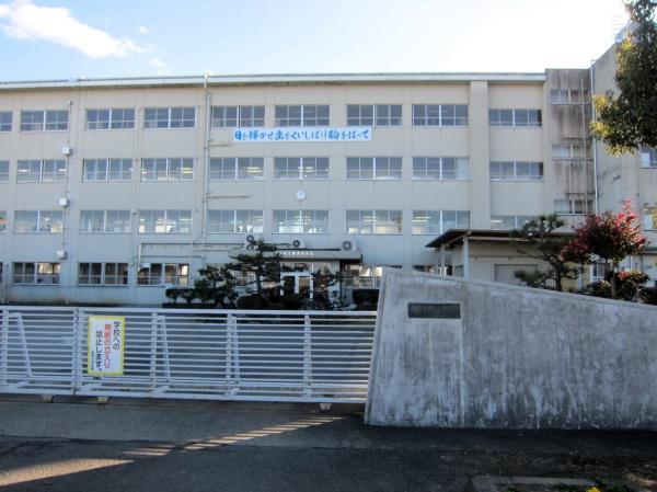 大垣市静里町の土地(大垣市立西部中学校)