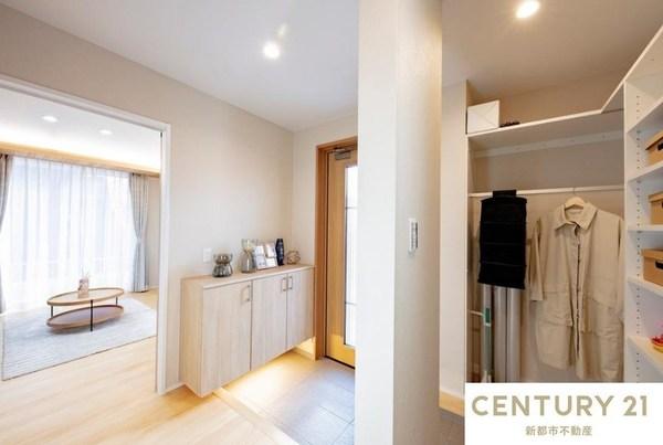 浅口市金光町須恵の中古一戸建て(玄関)