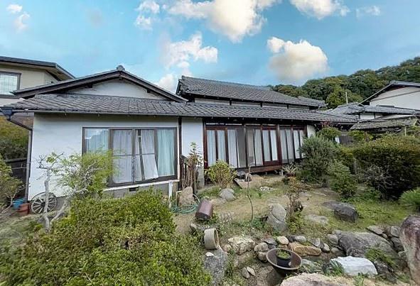 倉敷市玉島上成の中古一戸建て(庭)