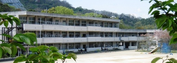 倉敷市真備町上二万の土地(倉敷市立二万小学校)