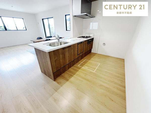 テラシエ岡山市中区四御神１期　１号棟