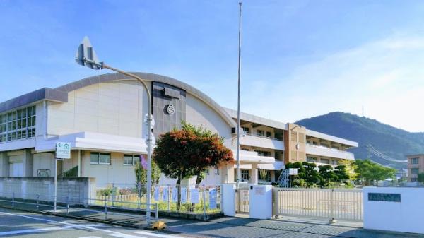 玉野市明神町の中古一戸建て(玉野市立第二日比小学校)