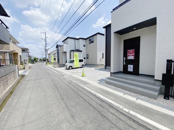 グラファーレ北区西辛川２期　１号棟