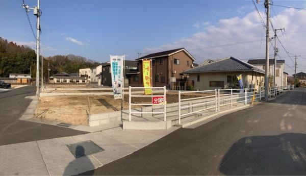 リーブルガーデン北区小山第５　1号棟