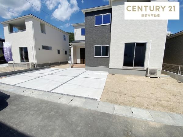 リーブルガーデン北区西辛川第5 2号棟(駐車場)