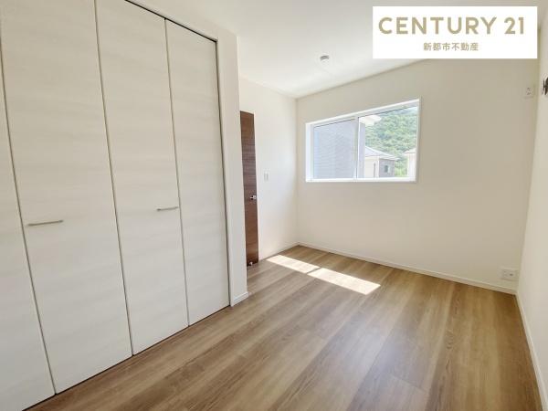 リーブルガーデン北区西辛川第5 2号棟(洋室)