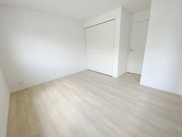 クレイドルガーデン岡山市北区小山第４　２号棟