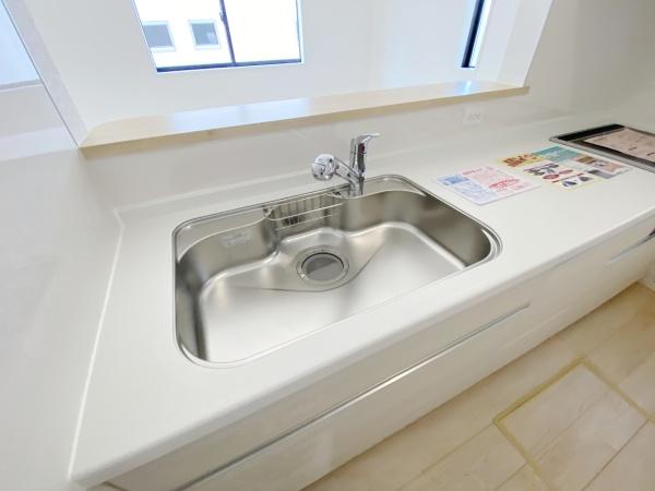 クレイドルガーデン岡山市北区小山第４　２号棟