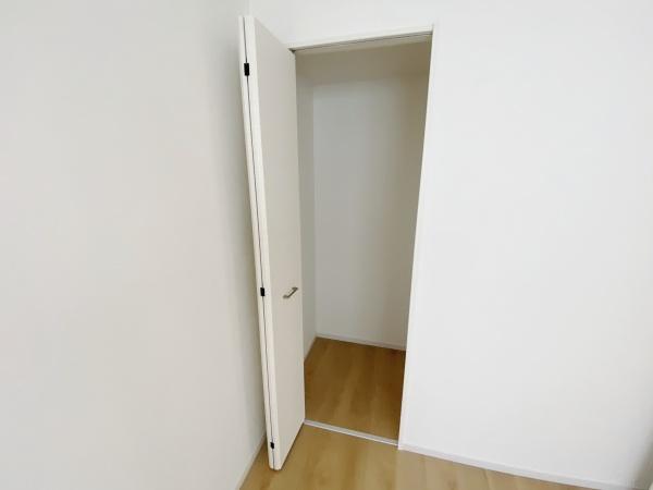 テラシエ岡山市北区辛川市場２期　２号棟