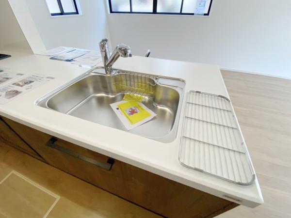 テラシエ岡山市北区辛川市場２期　２号棟