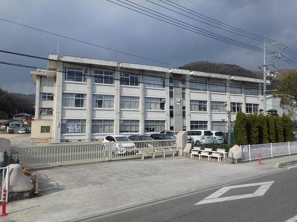 クレイドルガーデン岡山市北区牟佐第3 3号棟(岡山市立牧石小学校)