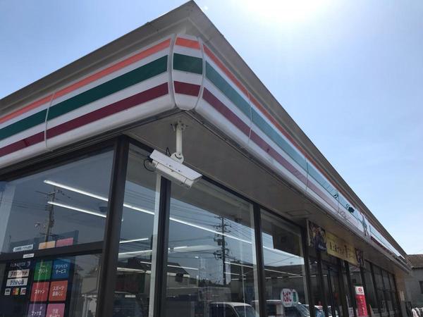 ルルーディア岡山市南区妹尾２期(セブンイレブン岡山妹尾店)