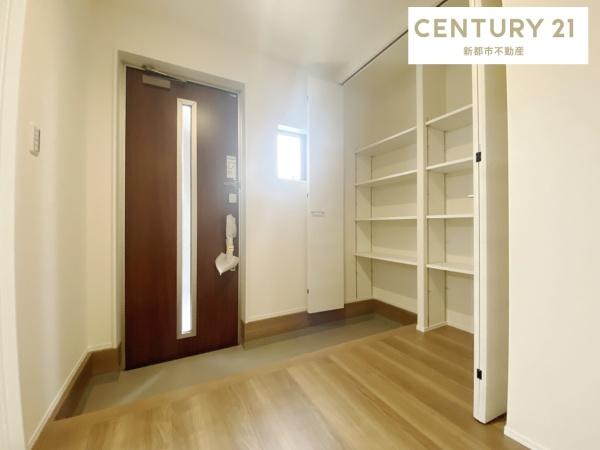 リーブルガーデン倉敷玉島柏島第5 1号棟(玄関)