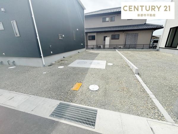 クレイドルガーデン岡山市南区藤田第7 2号棟(駐車場)