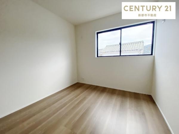 リーブルガーデン総社岡谷　３号棟