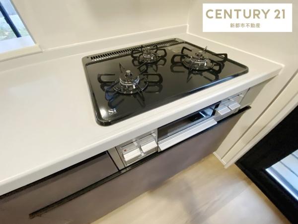 リーブルガーデン総社岡谷　３号棟