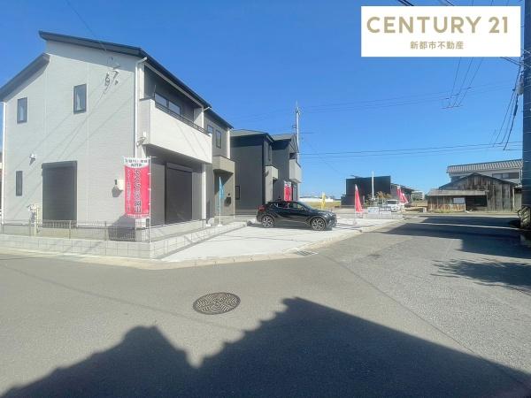 岡山市中区山崎1期 1号棟(前面道路含む現地写真)