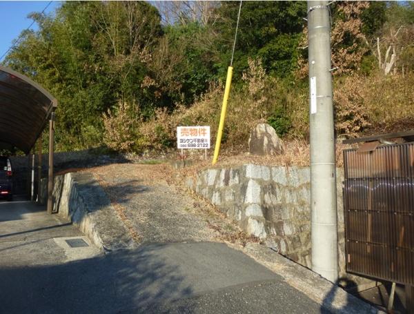 倉敷市真備町尾崎の土地(前面道路含む現地写真)