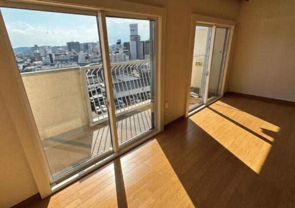 鶴形マンション