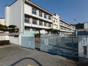 倉敷市新田の土地(倉敷市立倉敷西小学校)