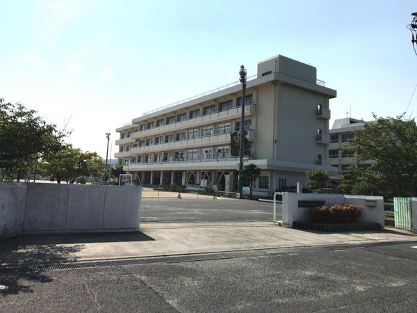 リーブルガーデン中区山崎　1号棟(岡山市立旭操小学校)