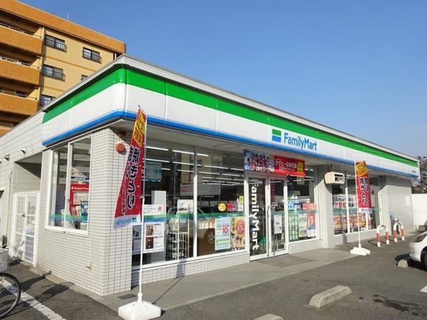 第二厚生町マンション(ファミリーマート岡山中島田町店)
