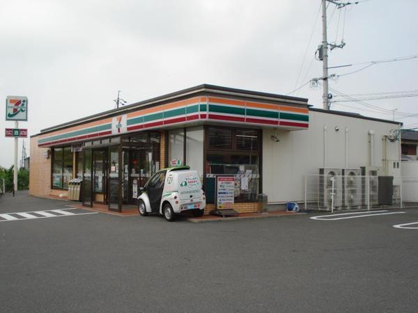 グラファーレ中区海吉７期(セブンイレブン岡山海吉店)