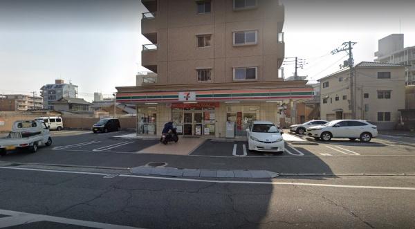 アルファステイツ大学病院通り(セブンイレブン岡山岡町店)